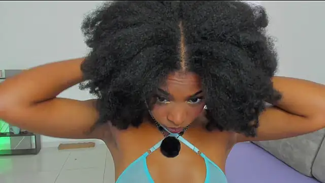 Snapshot of amatiisturr chatting on March 10, 5:40 pm amatiisturr online show from March 10, 5:40 pm