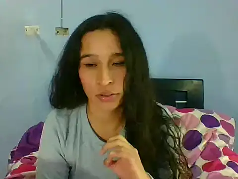 Snapshot of scarlettscottx_ chatting on March 5, 1:01 am scarlettscottx online show from March 5, 1:01 am