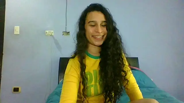 Snapshot of scarlettscottx_ chatting on June 7, 2:59 am scarlettscottx online show from June 7, 2:59 am