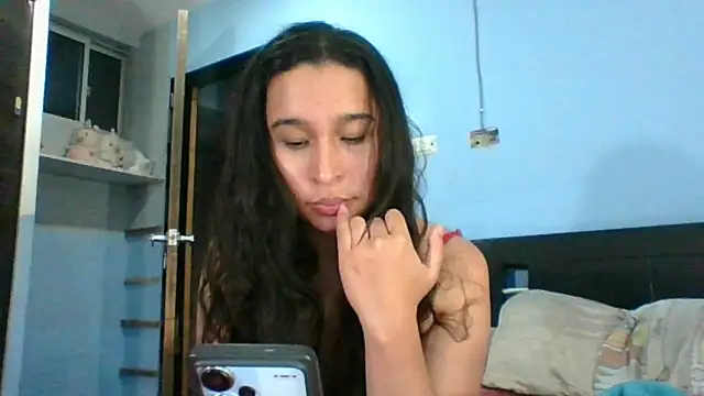 Snapshot of scarlettscottx_ chatting on June 12, 11:03 pm scarlettscottx online show from June 12, 11:03 pm