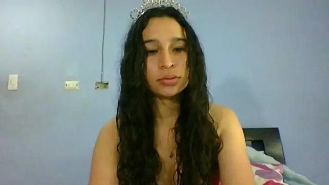 Snapshot of scarlettscottx_ chatting on July 15, 2:17 am scarlettscottx online show from July 15, 2:17 am
