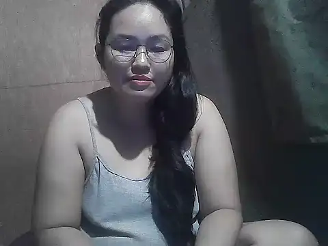 wildchinita00 online show from March 6, 10:39 pm