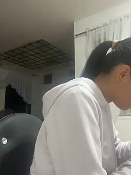 yesica2507 online show from April 2, 12:19 am