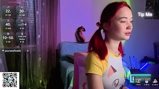 WendyCandy18 online show from February 26, 3:27 am