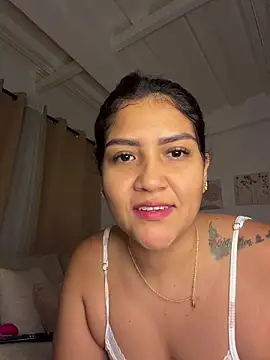 EmiliaVincenzo online show from March 20, 10:20 am