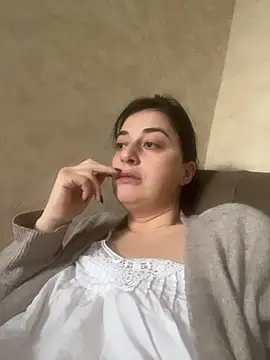 Snapshot of _AnChous_ chatting on April 1, 1:41 pm AnChous online show from April 1, 1:41 pm