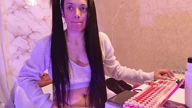 Snapshot of QueenSallyDesire chatting on March 12, 4:07 am QueenSallyDesire online show from March 12, 4:07 am