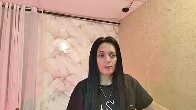 Snapshot of QueenSallyDesire chatting on March 21, 1:54 am QueenSallyDesire online show from March 21, 1:54 am