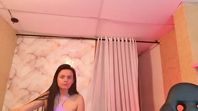 Snapshot of QueenSallyDesire chatting on March 25, 1:55 am QueenSallyDesire online show from March 25, 1:55 am