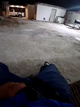 Snapshot of elilau23 chatting on February 19, 10:11 am elilau23 online show from February 19, 10:11 am