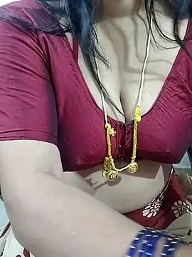 Snapshot of Vandana122 chatting on February 20, 8:27 am Vandana122 online show from February 20, 8:27 am