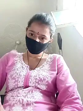 Snapshot of Vandana122 chatting on March 26, 5:57 am Vandana122 online show from March 26, 5:57 am