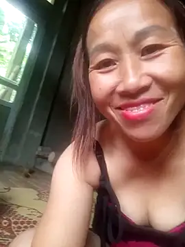 jangcute11 online show from May 4, 3:13 am