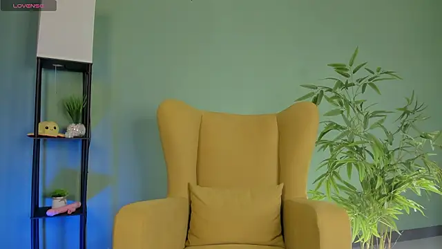 Snapshot of taticamomile chatting on March 6, 4:09 am taticamomile online show from March 6, 4:09 am