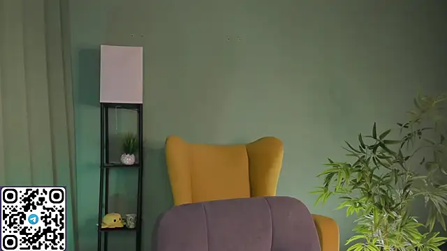 Snapshot of taticamomile chatting on March 18, 3:53 am taticamomile online show from March 18, 3:53 am