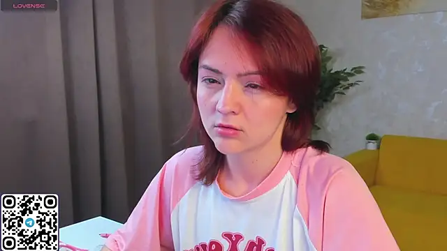 Snapshot of taticamomile chatting on March 20, 5:01 am taticamomile online show from March 20, 5:01 am