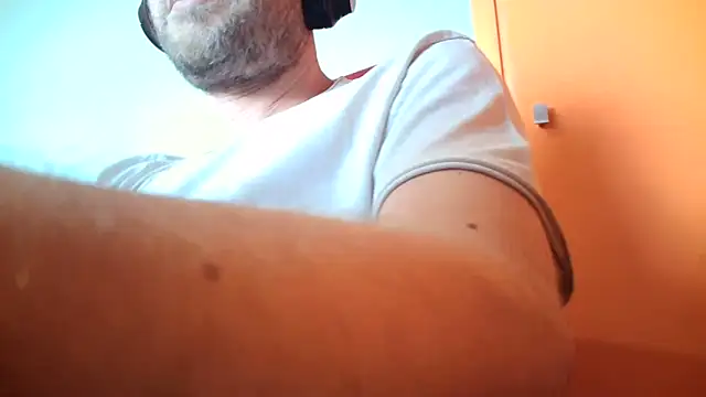 truble78 online show from June 16, 10:18 am