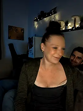 Snapshot of ZaramourXMrX chatting on March 16, 8:57 pm ZaramourXMrX online show from March 16, 8:57 pm