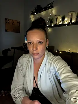 Snapshot of ZaramourXMrX chatting on March 18, 8:45 pm ZaramourXMrX online show from March 18, 8:45 pm