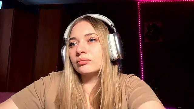 Millavajaina online show from February 20, 2:17 pm