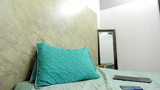 Mick-lollipop online show from March 4, 7:31 pm