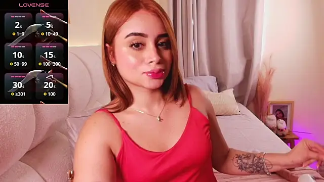 Snapshot of soph1a_roy chatting on March 6, 2:46 pm soph1a roy online show from March 6, 2:46 pm