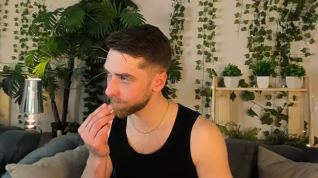 Snapshot of Dexter_Raze chatting on March 30, 11:17 pm Dexter Raze online show from March 30, 11:17 pm