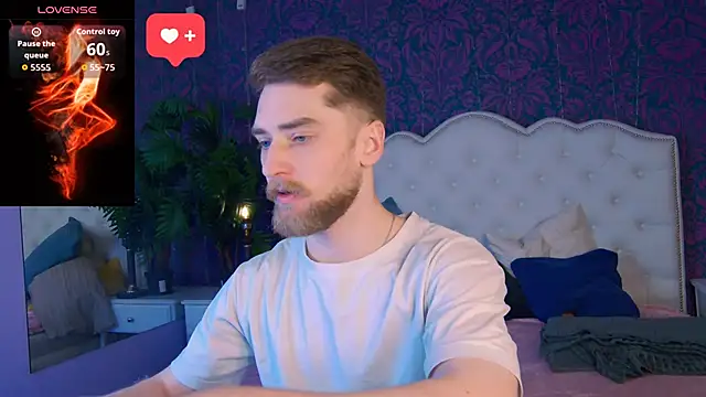 Snapshot of Dexter_Raze chatting on April 7, 6:36 am Dexter Raze online show from April 7, 6:36 am