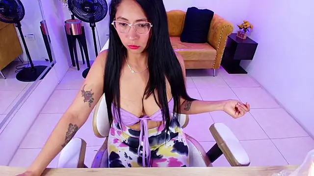 Cataleya jones online show from February 20, 7:14 pm