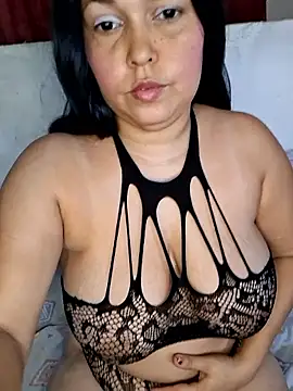 bar-mother19 online show from March 5, 6:59 pm