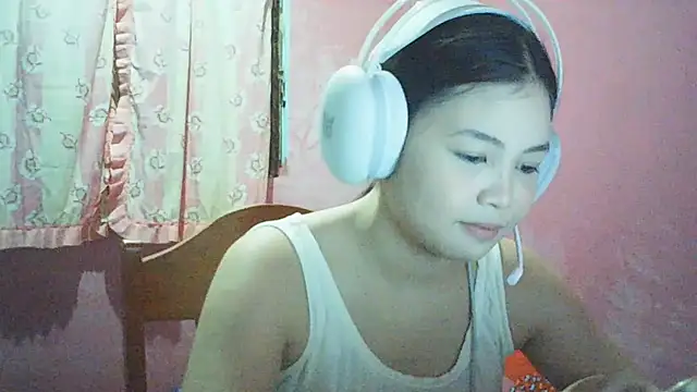 DessertFlower online show from May 8, 2:39 am