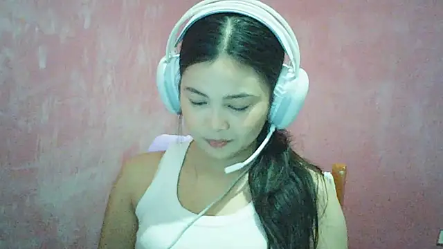 Snapshot of DessertFlower chatting on June 12, 4:55 am DessertFlower online show from June 12, 4:55 am