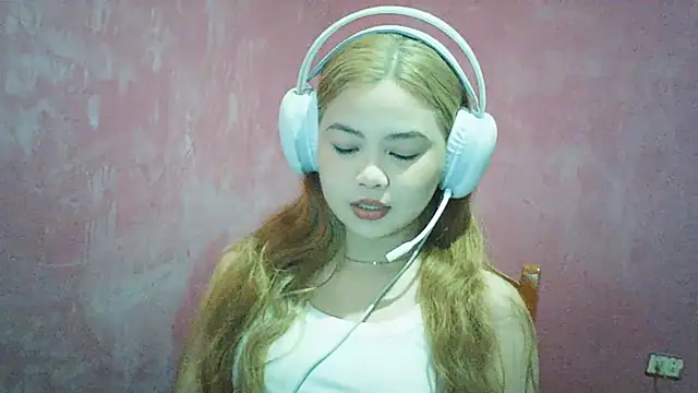 Snapshot of DessertFlower chatting on June 21, 3:53 am DessertFlower online show from June 21, 3:53 am