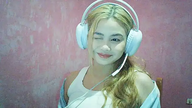 Snapshot of DessertFlower chatting on July 2, 3:06 am DessertFlower online show from July 2, 3:06 am