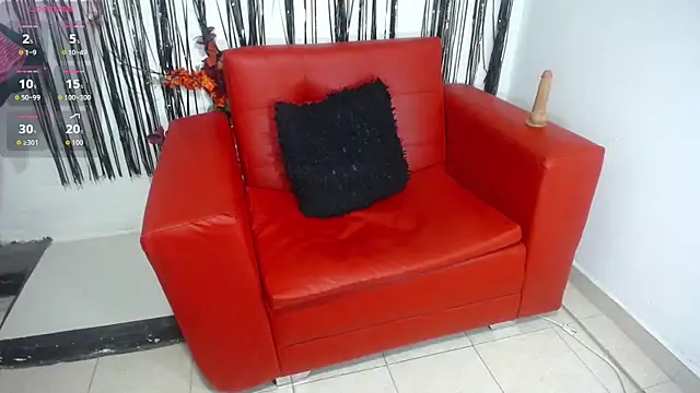 Snapshot of mailyn_pym chatting on April 10, 12:43 pm mailyn pym online show from April 10, 12:43 pm