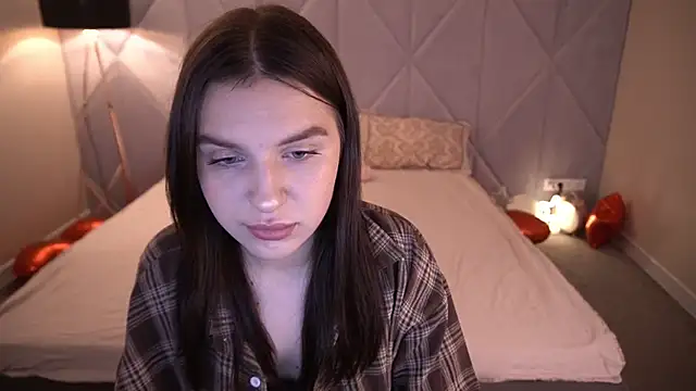 SecretKiraa online show from March 29, 8:25 am