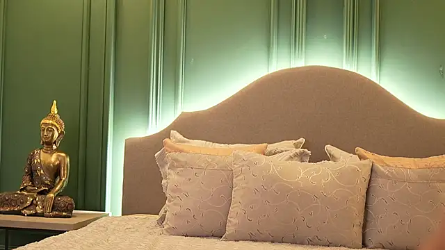 Snapshot of Amara_Velvet_ chatting on March 30, 9:38 pm Amara Velvet online show from March 30, 9:38 pm