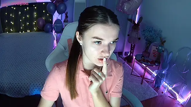 Ann Wood online show from March 9, 6:50 am