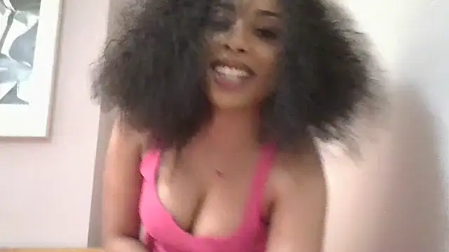 DivinnaMae online show from February 20, 4:07 pm