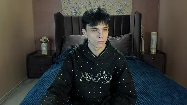 ClarkBev online show from February 27, 8:20 pm