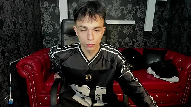 ClarkBev online show from April 2, 7:50 am