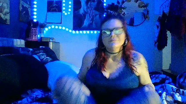 Sexymilf6992 online show from March 8, 1:03 am
