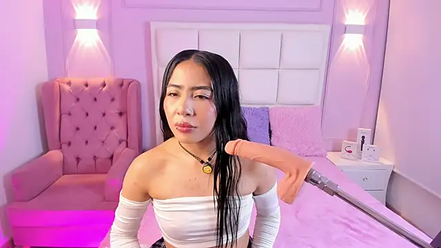 Valecute  online show from April 28, 8:03 pm