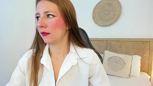 elaia bridge online show from March 24, 12:10 pm