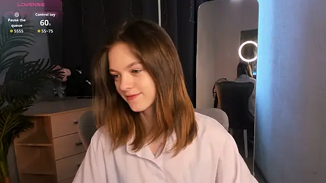  Molly Coy  online show from May 24, 7:35 am