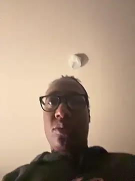 Snapshot of krissycream7 chatting on February 22, 7:29 am krissycream7 online show from February 22, 7:29 am