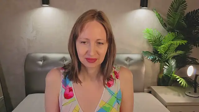 Snapshot of Elizabeth_Andersonn chatting on March 17, 8:39 am Elizabeth Andersonn online show from March 17, 8:39 am