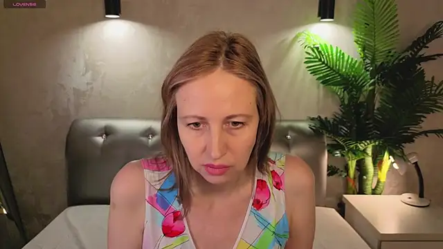 Snapshot of Elizabeth_Andersonn chatting on March 26, 1:01 am Elizabeth Andersonn online show from March 26, 1:01 am