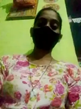 wifedesi7050 online show from April 7, 4:29 pm