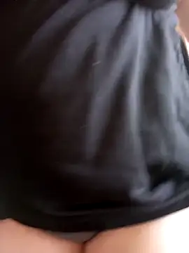 Snapshot of KiraStanton chatting on March 4, 9:59 am KiraStanton online show from March 4, 9:59 am